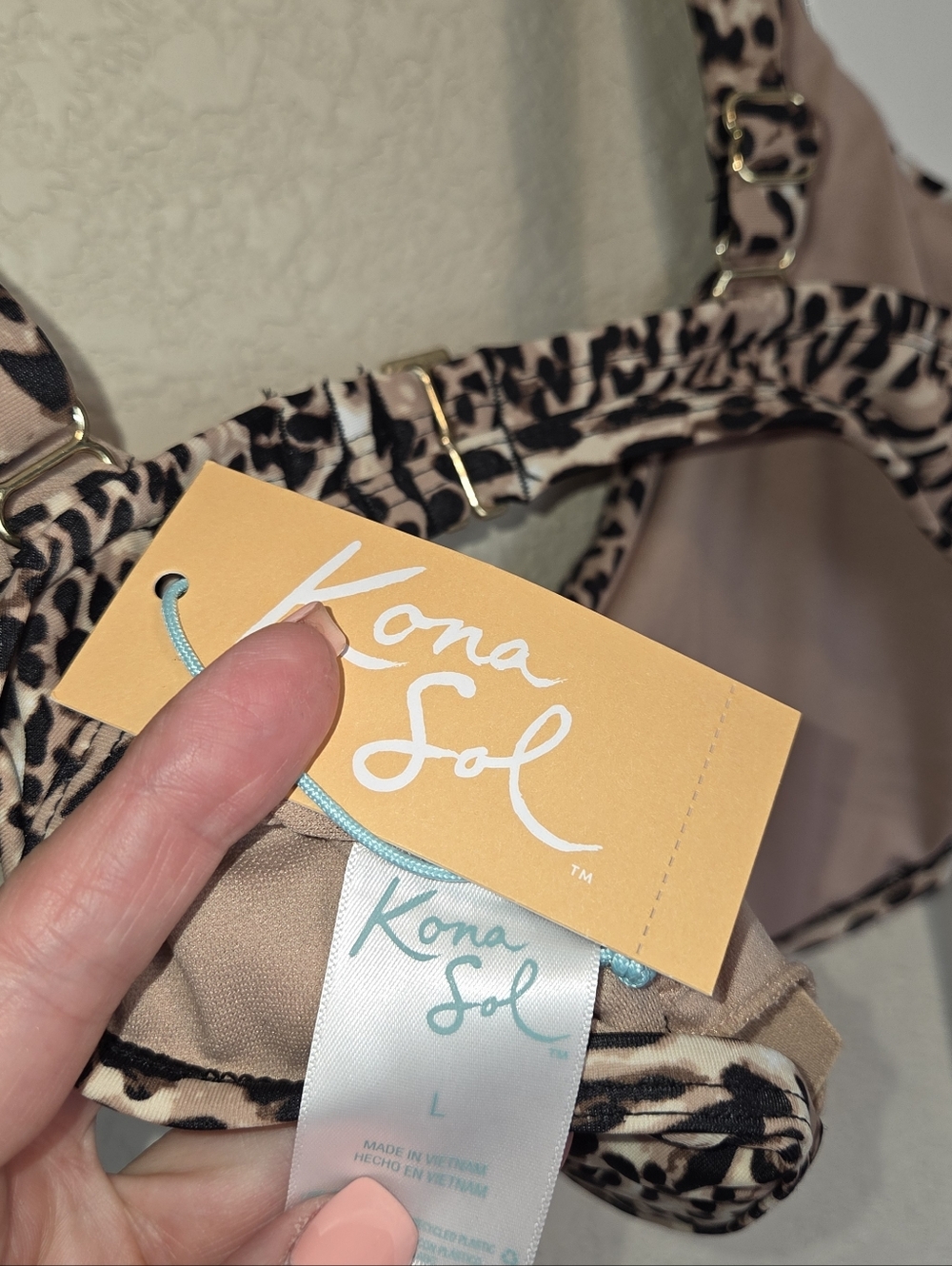Kona Sol Leopard SWIM TOP - Picture 2 of 3